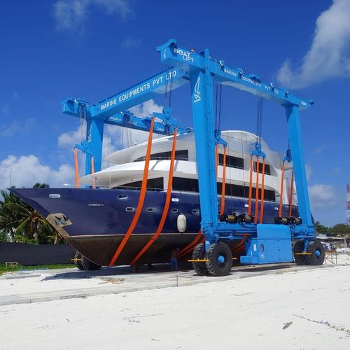 遥控船艇搬运机 - BL220TL-90°RC - BOAT LIFT - 四轮驱动 / 全轮转向 / 重载