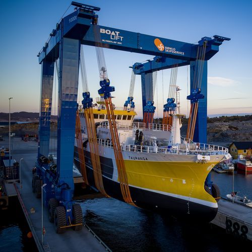 遥控船艇搬运机 - BL1000TL-90°DSC - BOAT LIFT - 全轮转向 / 重载 / 提升