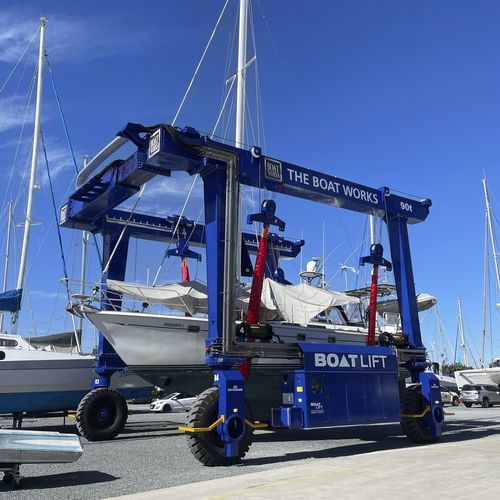 遥控船艇搬运机 - BL90TLA-90°DSC - BOAT LIFT - 带宽度可调横梁 / 提升 / 可延长