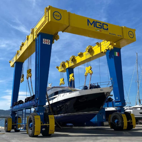 遥控船艇搬运机 - BL430TL-90°RC - BOAT LIFT - 重载 / 提升