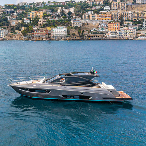 运动机动游艇 - COUPÈ 58 - RIO YACHTS - 传统型 / 开放式 / 软顶