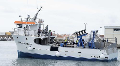 地曳网专业船 - FB.P.20F - Estaleiros Navais de Peniche - 舷内 / GRP