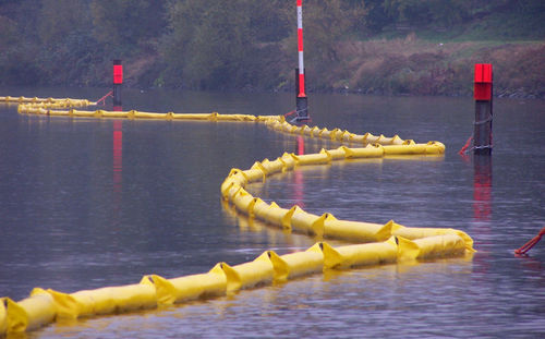 拦污栅 - HYDROTECHNIK LÜBECK GMBH - 充气式 / 用于河流