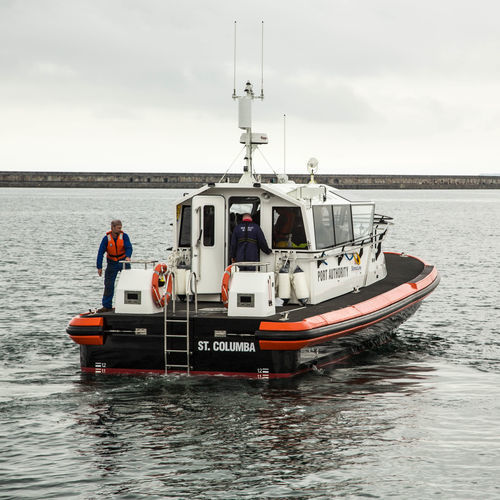 领航船专业船 - 13m - HolyHead Marine Services - 舷内喷水式推进器 / GRP