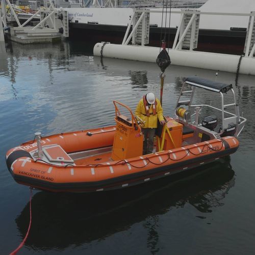 救生船专业船 - FRC  - Polaris boat - 舷外 / 铝制 / 自动矫正