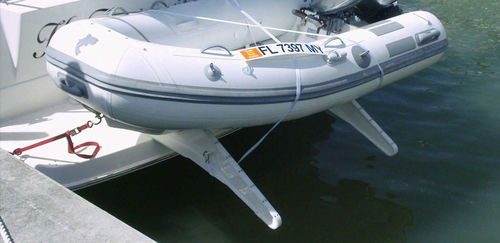 平台快艇底座 - Slide On - UMT MARINE LLC - 船用 / 用于游艇
