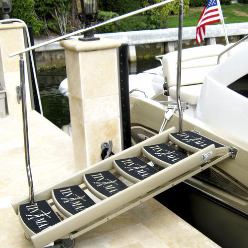 游艇楼梯 - UMT MARINE LLC