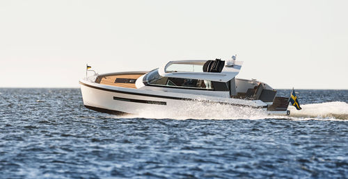 舷内快艇 - 33 coupé - Delta POwerboats - 双引擎 / 硬顶 / 2舱