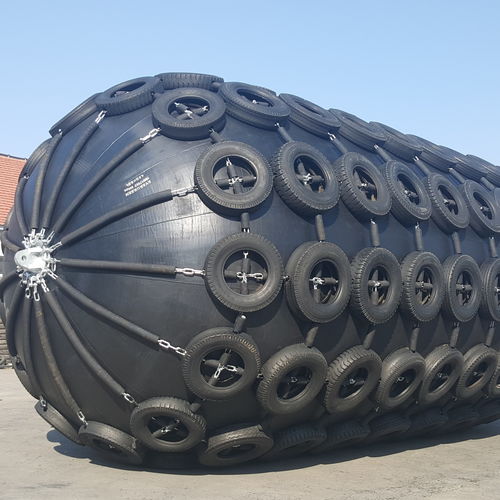 港口碰垫 - 4500x 9000 mm - Qingdao Evergreen Maritime CO.,LTD - 工作船 / 专业用途船 / 码头