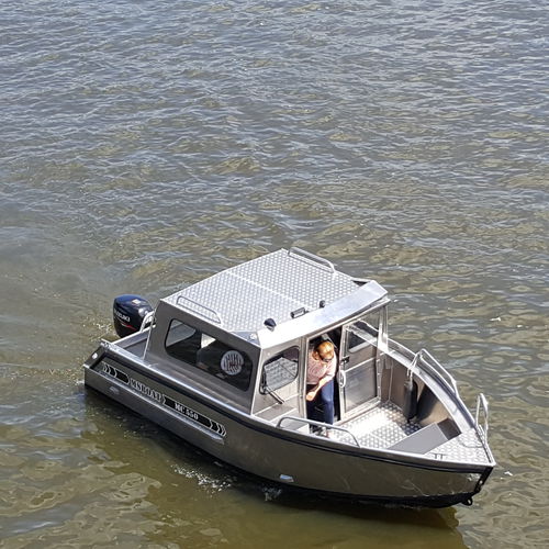 舷外日间小游艇 - MC 550 - MS Boat - 封闭式驾驶舱 / 运动 / 钓鱼运动