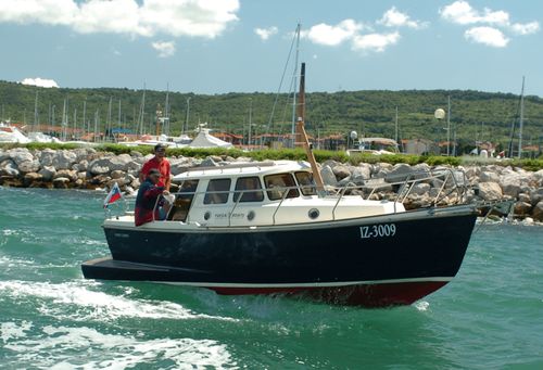 舷内休闲钓鱼船 - 700MPL - HABER YACHTS Sp. z o.o.  - 柴油 / 滑行船身 / 封闭式驾驶舱