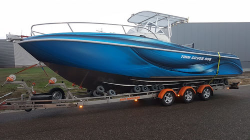 舷外敞开艇 - 930 Offshore - Tinn-Silver aluminium boats - 双引擎 / 中央控制台 / 近海