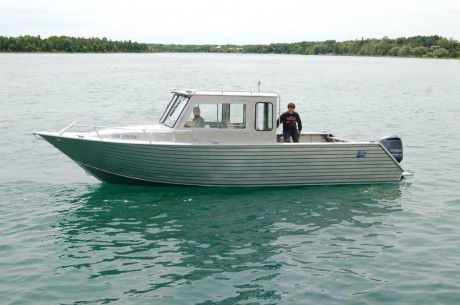 舷外舱房游艇 - 28' - Henley Boats™ - 硬顶 / 封闭式驾驶舱
