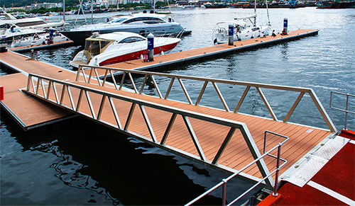 海港舷梯 - AG900 - Goodocks Marine (Hong Kong) Co., Ltd. - 用于水上乐园 / 铰接式 / 自承重