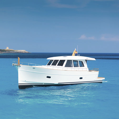 传统型机动游艇 - MENORQUÍN 54 HT - Sasga Yachts - Downeast / 封闭式驾驶舱 / 4舱