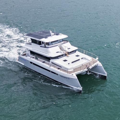 机动双体游艇 - 1900 BLUEWATER - LONGREACH POWER CATAMARAN - 巡游 / 飞桥 / 3舱