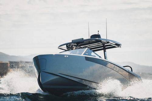 舷外快艇 - V10 series - Virtue Yachts - 双引擎 / 硬顶 / 开放式