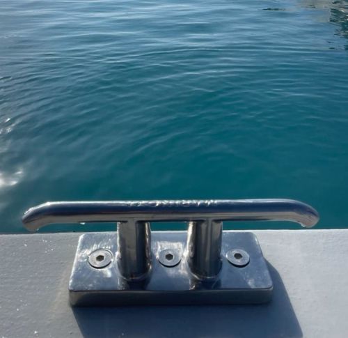 游艇停泊系缆角 - Marinova Floating Systems B.V. - 浮桥 / 用于海港 / 双脚