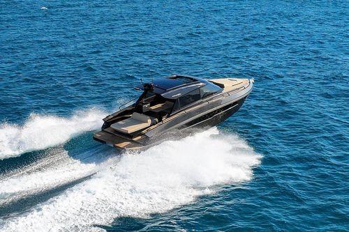 舷内快艇 - 3X - Focus Motor Yachts - 双引擎 / 硬顶 / 运动