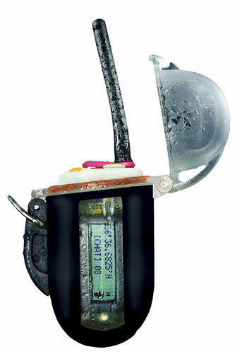 船用无线电设备 - (Black) Marine Rescue Radio with GPS - Nautilus LifeLine - 便携式 / VHF / 密封