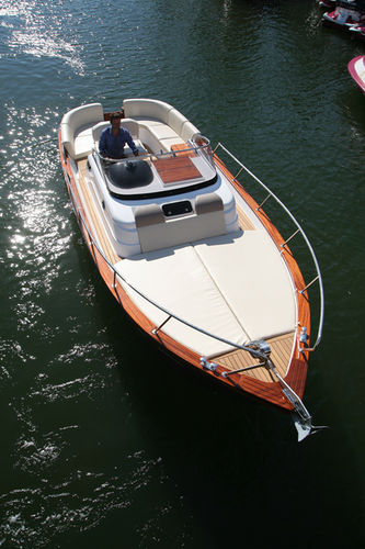 舷内敞开艇 - G27 Cabin - Girbau Boats - 柴油 / 半排水体 / 巡游