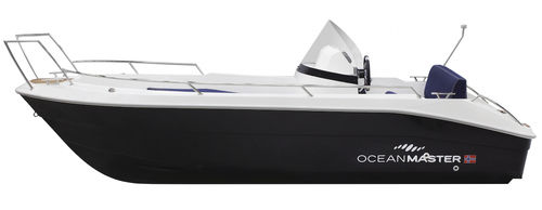 舷内敞开艇 - 470 Sport - Admiral Boats S.A. - 侧边控制台 / 最多容纳 4 人 / 日光浴