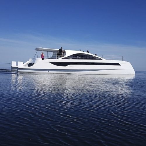机动双体游艇 - Class 6  - O-Yachts - 巡游 / 电动 / 混合动力