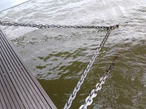 浮船坞支架 - Lindley Marinas