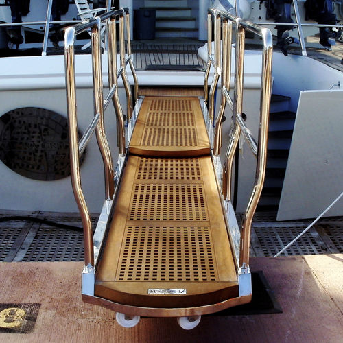超级游艇舷梯 - APOLLON 5.5R SPECIAL - NV | SuperYacht Accessories - 伸缩 / 旋转 / 收纳式