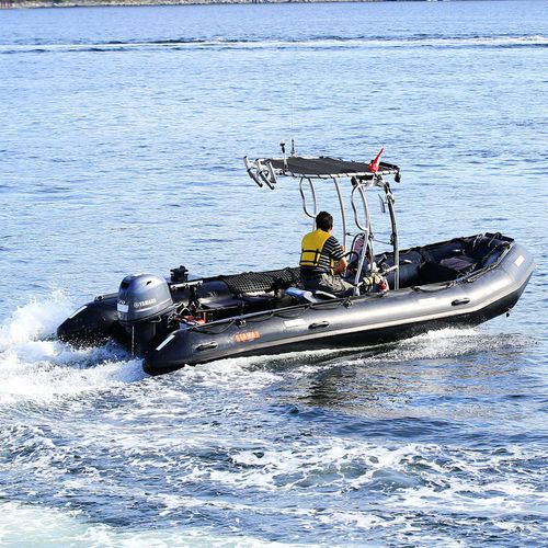 舷外充气艇 - Pro OceanT  - Seamax Canada (Inflatable Boats) - 半硬式 / 中央控制台 / 骑乘式控制台