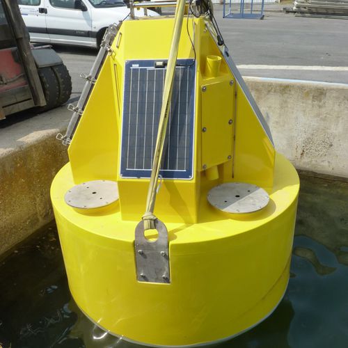 信标浮标 - MARTINEZ CONSTRUCTIONS NAVALES - 海洋研究 / 用于港口码头 / 聚酯