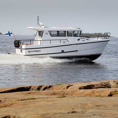 舷内快艇 - 33 - SARGO BOATS / Sarins Batar Oy Ab - 双引擎 / 硬顶 / 2舱