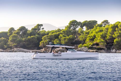 舷外快艇 - Axopar 45 Sun Top - Axopar Boats Oy - 双引擎 / 三引擎 / 软顶