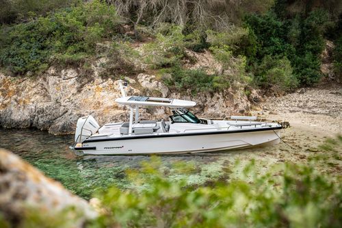 舷外舱房游艇 - 29 Sun Top - Axopar Boats Oy - 滑行船身 / 阶式艇壳 / 软顶