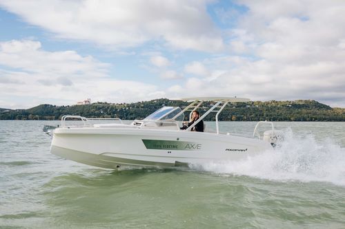 舷外敞开艇 - AX/E 25 - Axopar Boats Oy - 电动 / 中央控制台 / 高性能