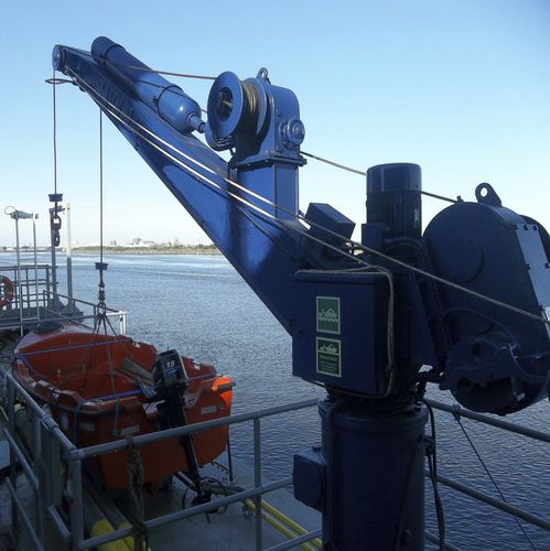 船舶吊艇架 - RBDC - YMV CRANE AND WINCH SYSTEMS - 电动液压 / 旋转