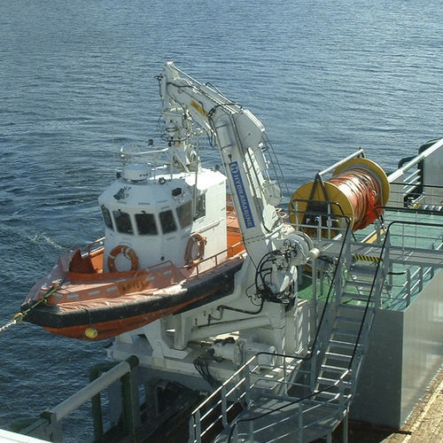 船舶吊艇架 - Alusafe 700 - Maritime Partner AS - 液压 / 旋转