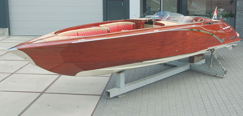 舷内小快艇 - WALTH 1075 - Walth Boats - Bow Rider / 木质 / 传统型
