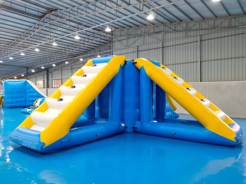 滑梯水上玩具 - Hydrofun LTD - 用于水上乐园 / 充气式