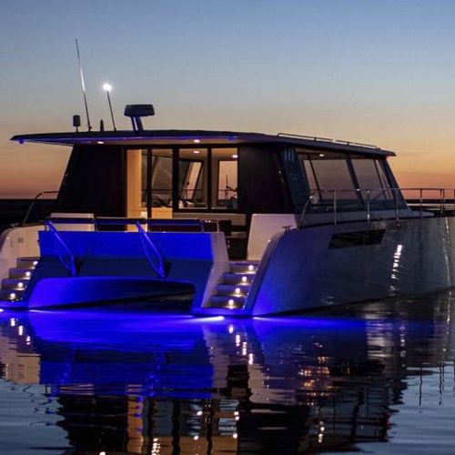 双体快艇 - CAT 12.0 Cruise - SUN CONCEPT - 舷内 / 电太阳能 / 双引擎