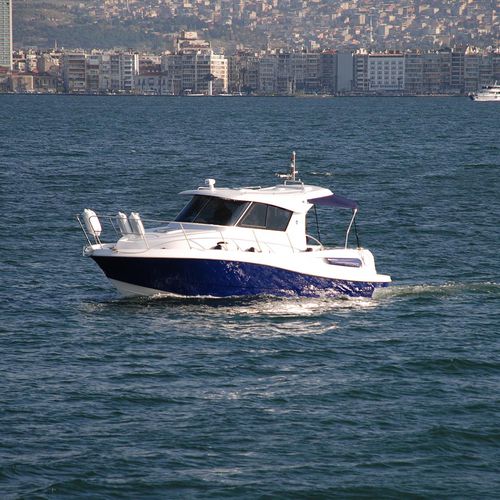 舷内舱房游艇 - GOBY 280 - MERCAN YACHTING - 硬顶 / 玻璃纤维 / 最多容纳 7 人