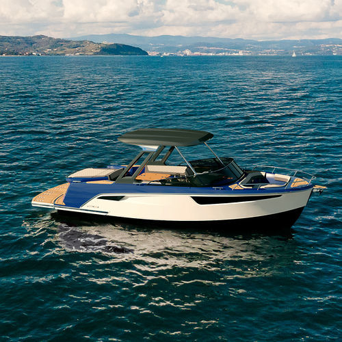 舷内舱房游艇 - 28  - ALFASTREET YACHTS - 电动 / 双引擎 / 排水船体