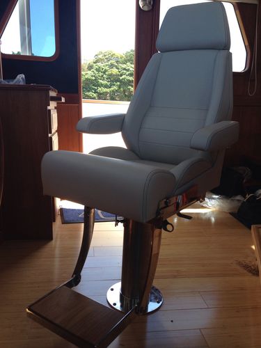 驾驶椅 - SIENA HELM II - M Melfi Designs Pty Ltd - 船用 / 用于游艇 / 带扶手
