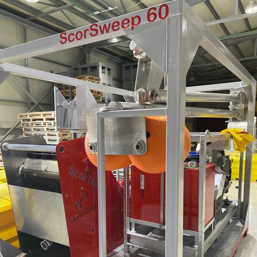 带撇取臂油撇取器 - ScorSweep 60 - New Naval Ltd.