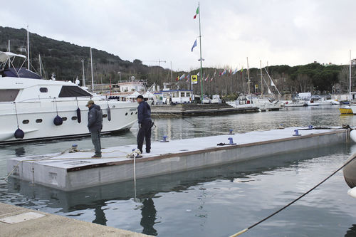 漂浮式防波堤 - SYSTEM GROUP MARINE - 钢筋混凝土