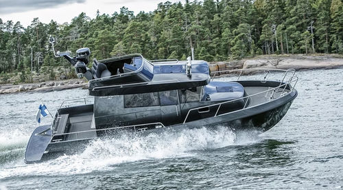 舷内快艇 - BY30  - Brizo Yachts - 飞桥 / 带驾驶室 / 传统型