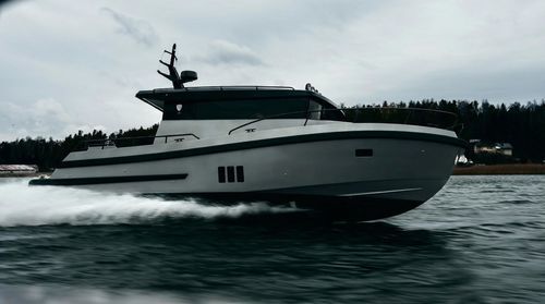 舷内快艇 - BY42 FLY - Brizo Yachts - 舷外 / 柴油 / 双引擎