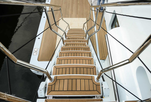 自动找平梯子 - Self leveling stairs - X-Quip - 用于游艇 / 收纳式 / 可调节