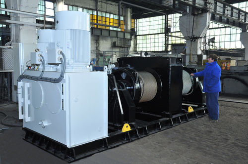 船舶绞车 - Slipway  - DMT MARINE EQUIPMENT SA - 拖船用 / 牵引 / 液压驱动