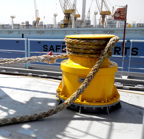 船舶立式绞盘 - DMT MARINE EQUIPMENT SA